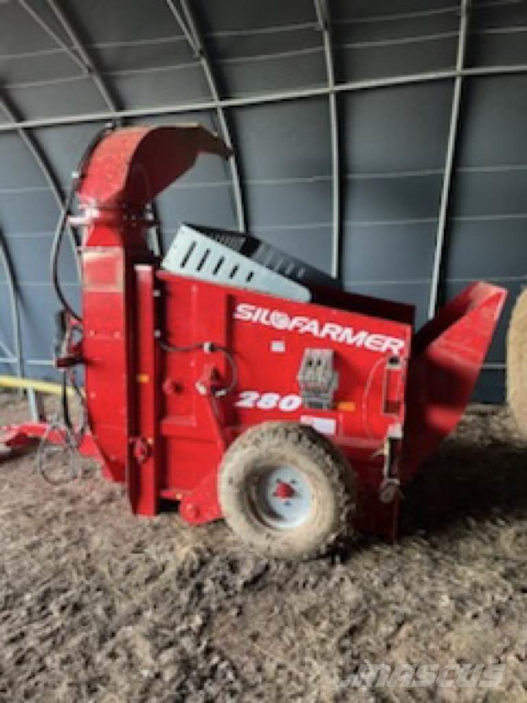 Silofarmer P 280 Резачки за бали, резачки и машини за отмотаване на бали