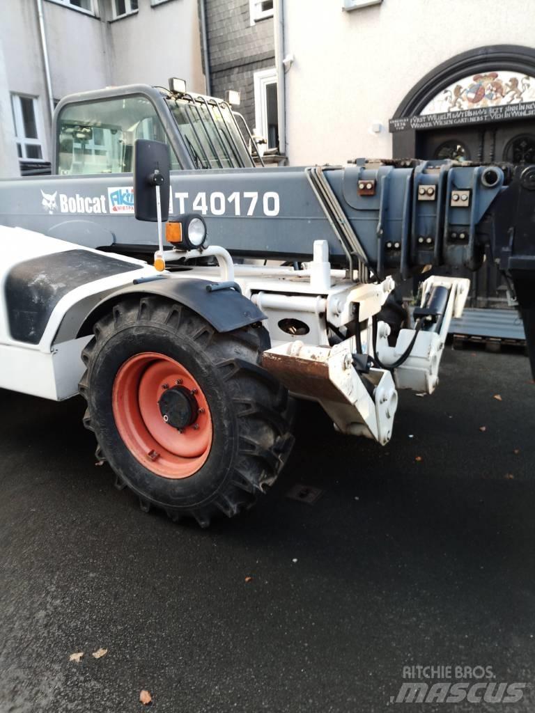 Bobcat B40170-D221 Телескопични товарачи