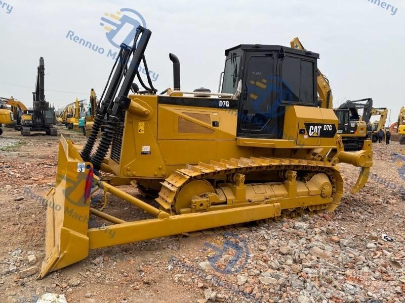 CAT D 7 G Верижни булдозери
