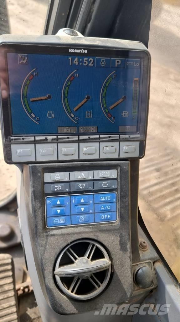 Komatsu 210 - 8 Long Верижен екскаватор