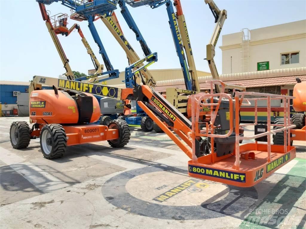 JLG 600AJ Съчленени стрелови подемници