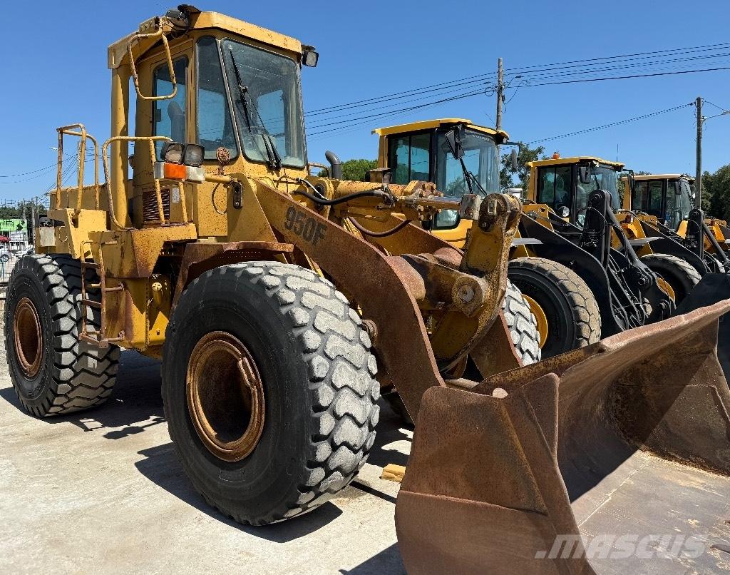 CAT 950 F Колесни товарачи