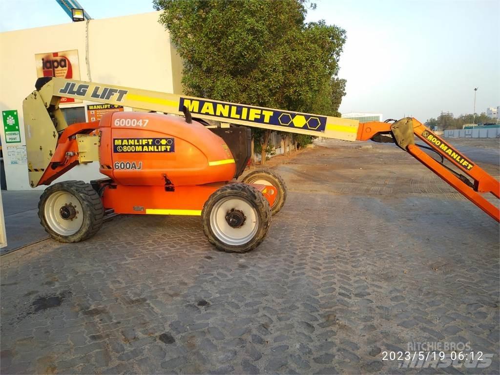 JLG 600AJ Съчленени стрелови подемници