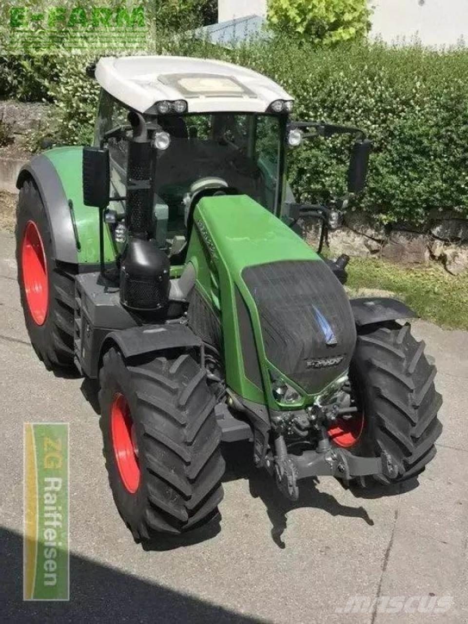 Fendt 828 vario s4 Трактори