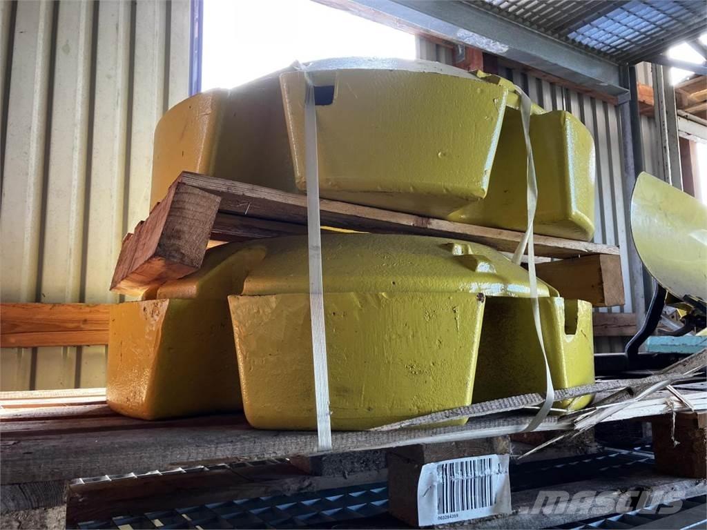 John Deere 620 kg Други аксесоари за трактори