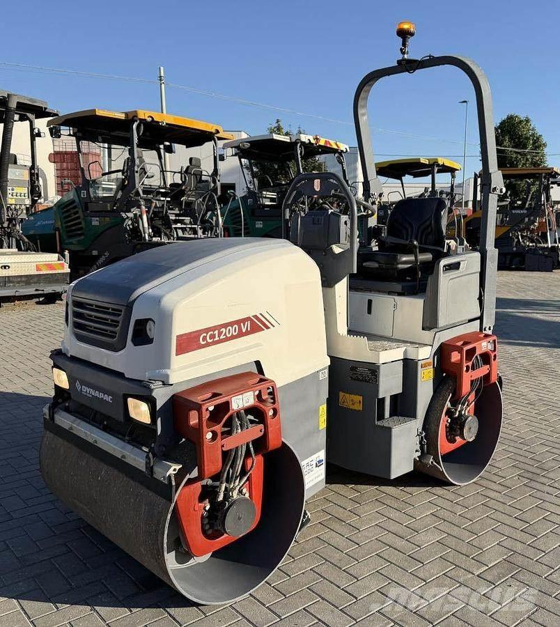 Dynapac CC 1200 VI Двойни барабанни ролки
