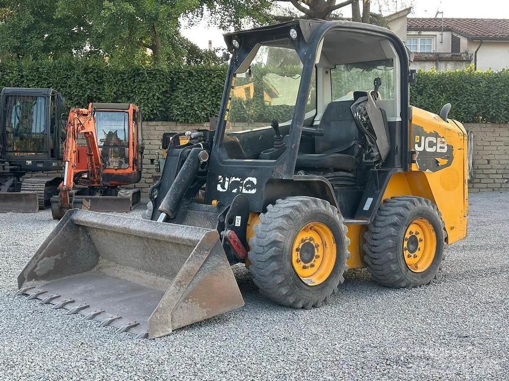 JCB 225 Мини товарачи