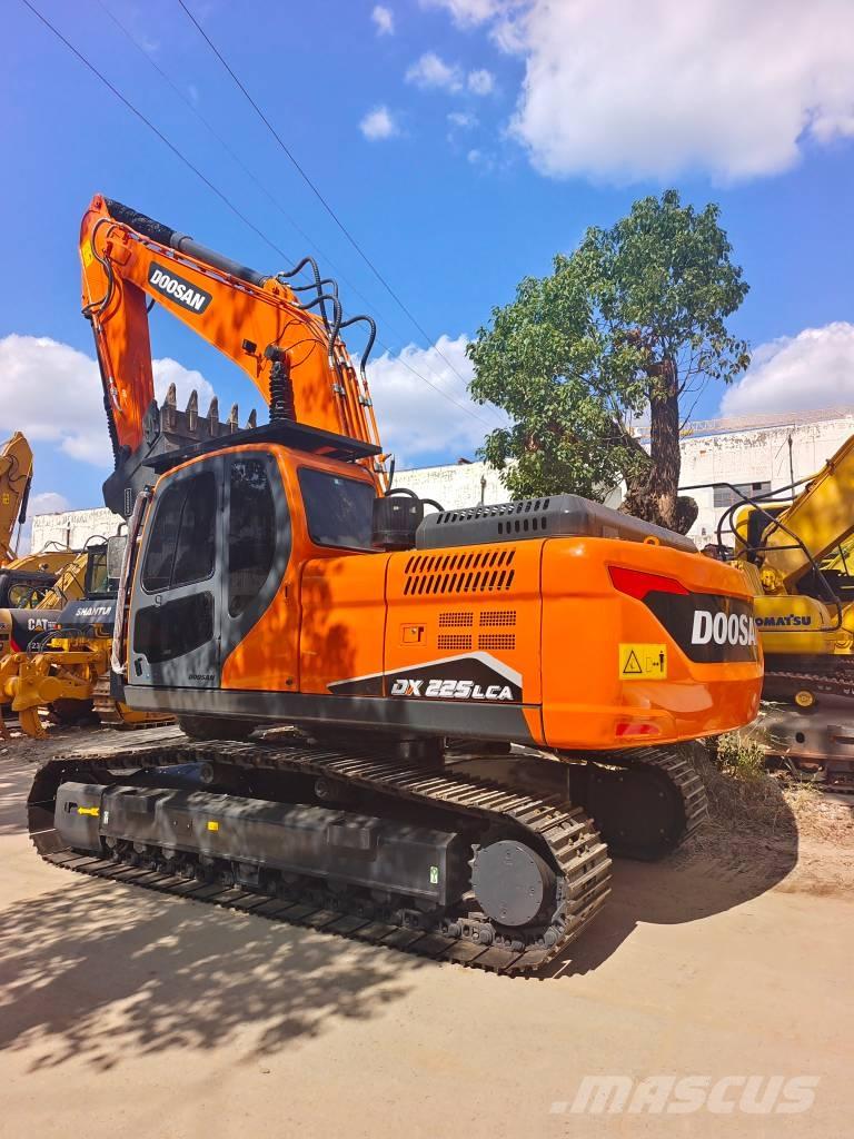Doosan DX 225 LCA Верижен екскаватор