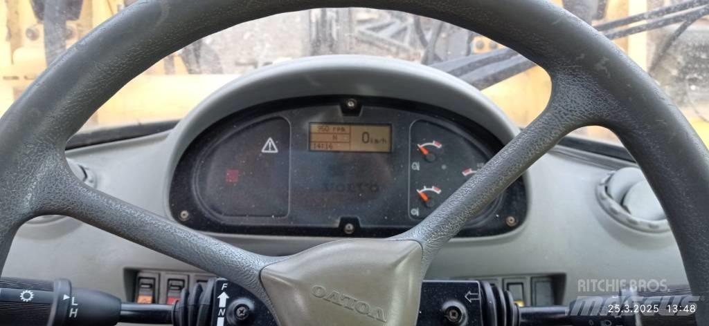Volvo L 50 D Колесни товарачи