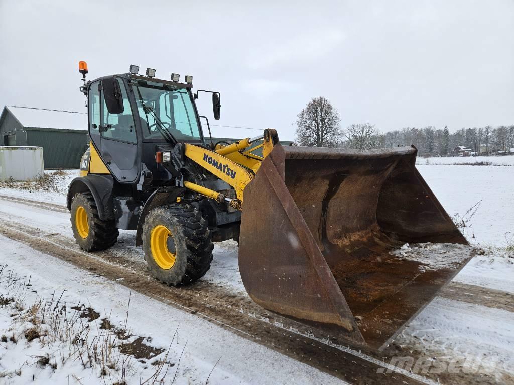 Komatsu WA80-6 Колесни товарачи