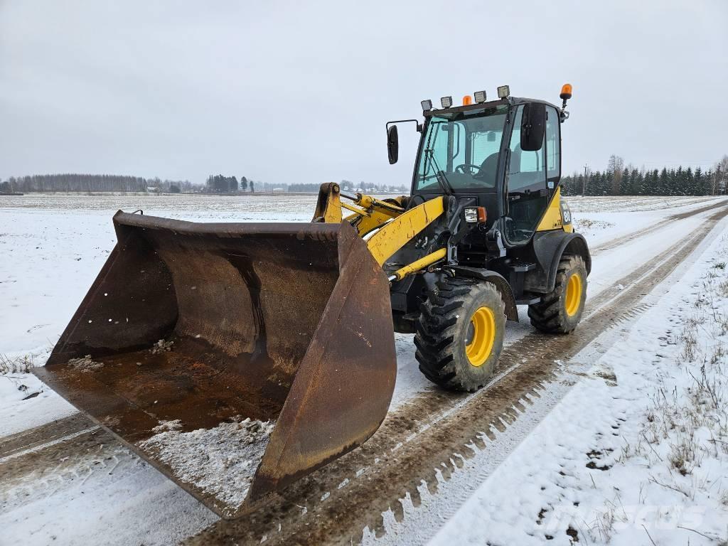 Komatsu WA80-6 Колесни товарачи