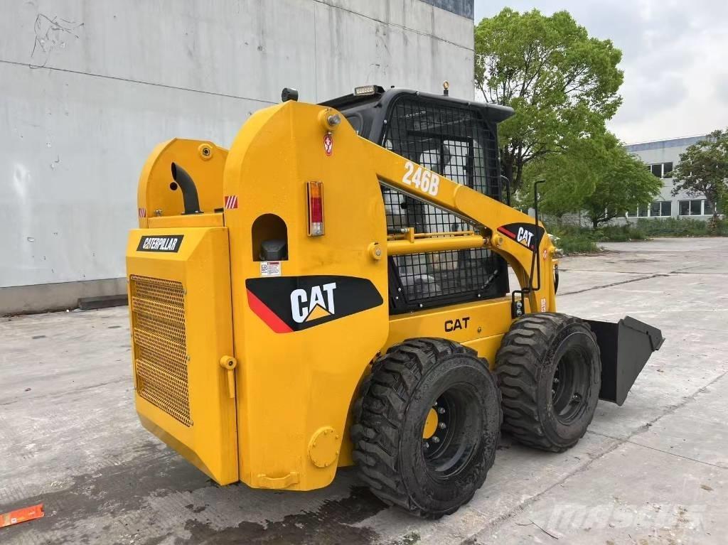 CAT 246 B Мини товарачи