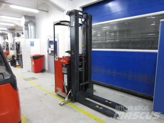Linde L1600 Самоходни товарачи