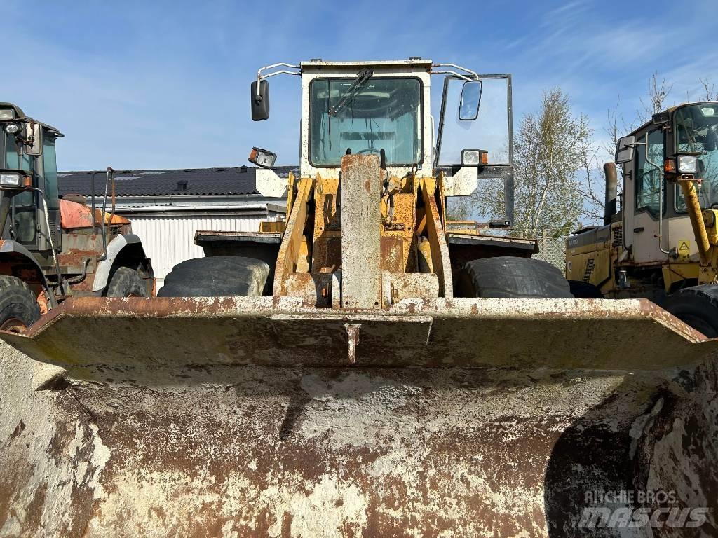 Liebherr L 551 Колесни товарачи
