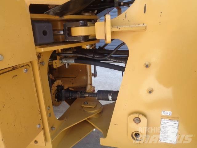 CAT 930 G Колесни товарачи