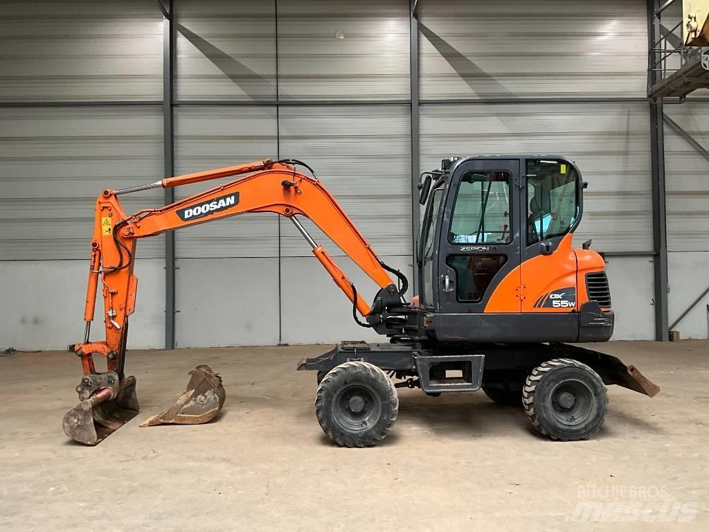 Doosan DX 55 W Колесни екскаватори