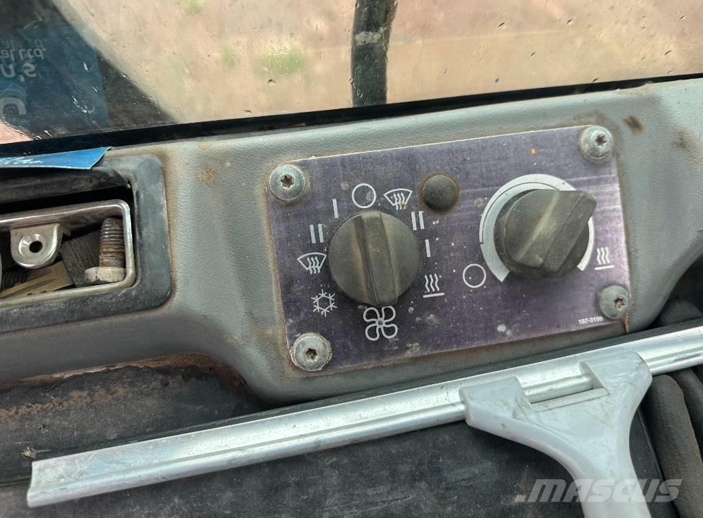 CAT 963 C Верижен товарач