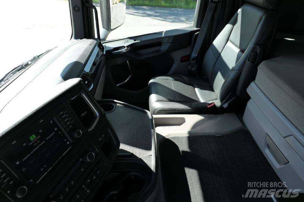 Scania G500B6x2NB Камиони с кран с кука