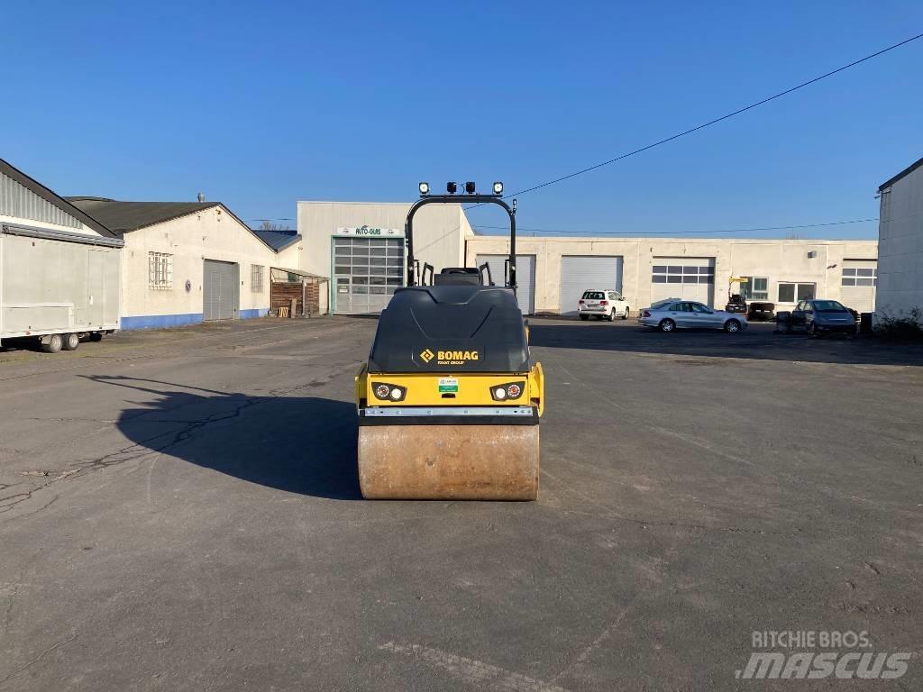 Bomag BW 138 AD-5 Двойни барабанни ролки
