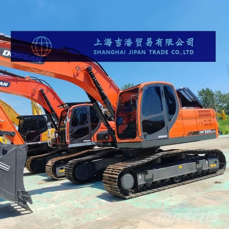 Doosan DX 225 Верижен екскаватор