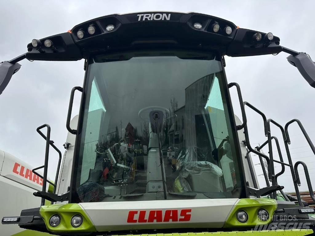 CLAAS Trion 530 Комбайни