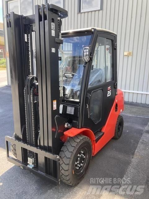 EP CPCD25N XH7B Дизелови камиони