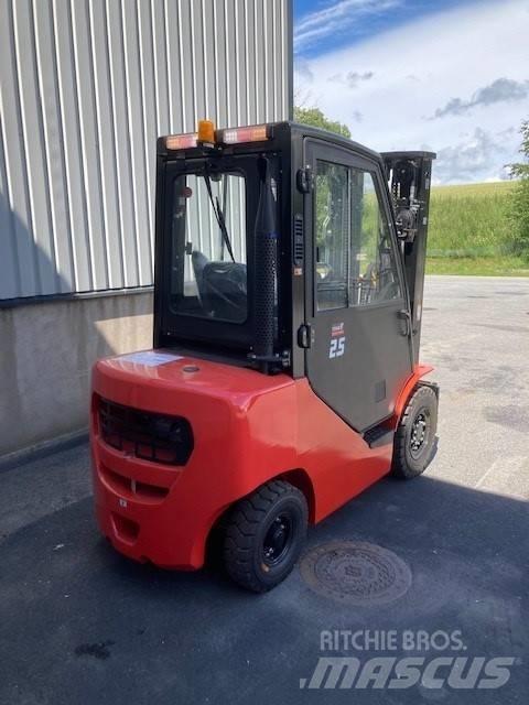 EP CPCD25N XH7B Дизелови камиони
