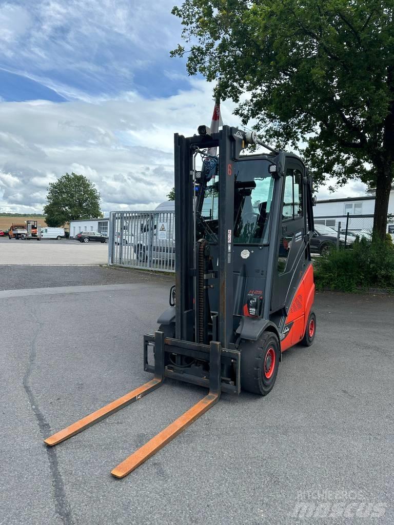 Linde H25T Камиони с АГУ