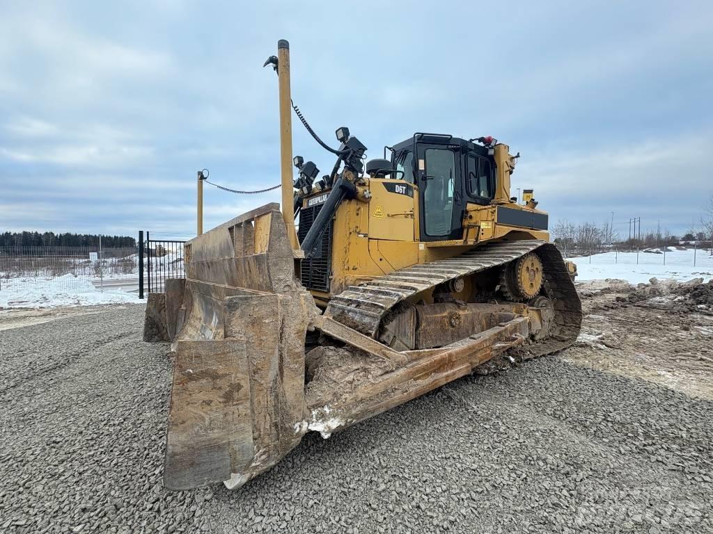 CAT D 6 T LGP Верижни булдозери

