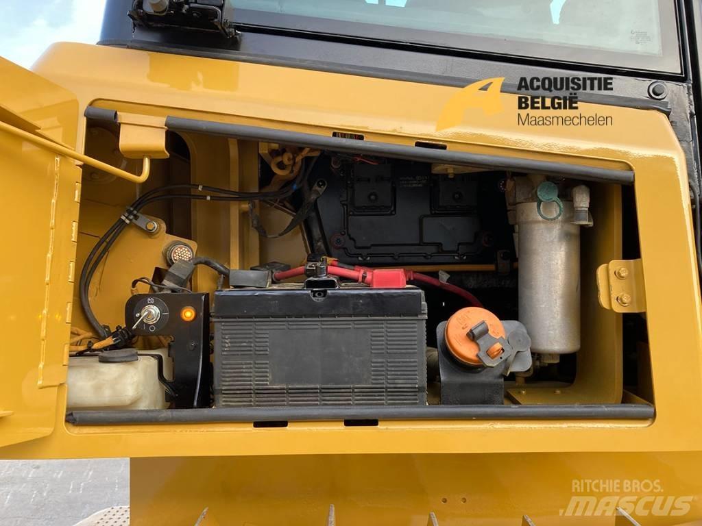 CAT D 6 K 2 LGP Верижни булдозери
