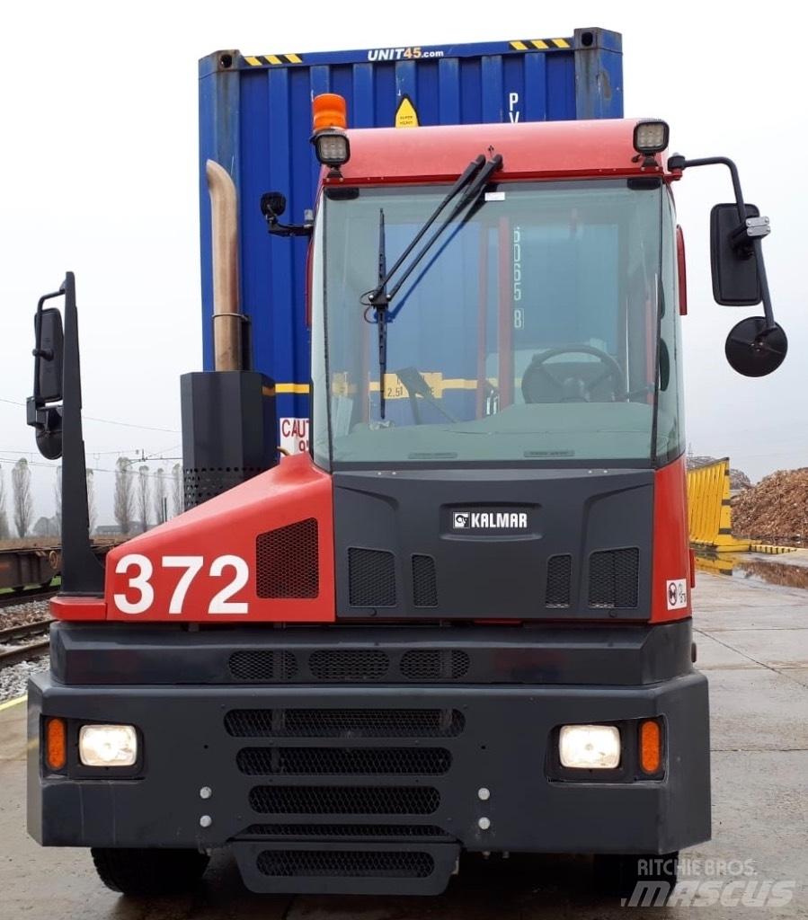 Kalmar T2 Терминални трактори