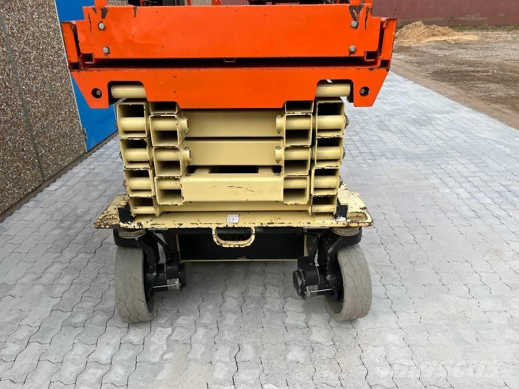 JLG 3246 ES Ножични работни платформи
