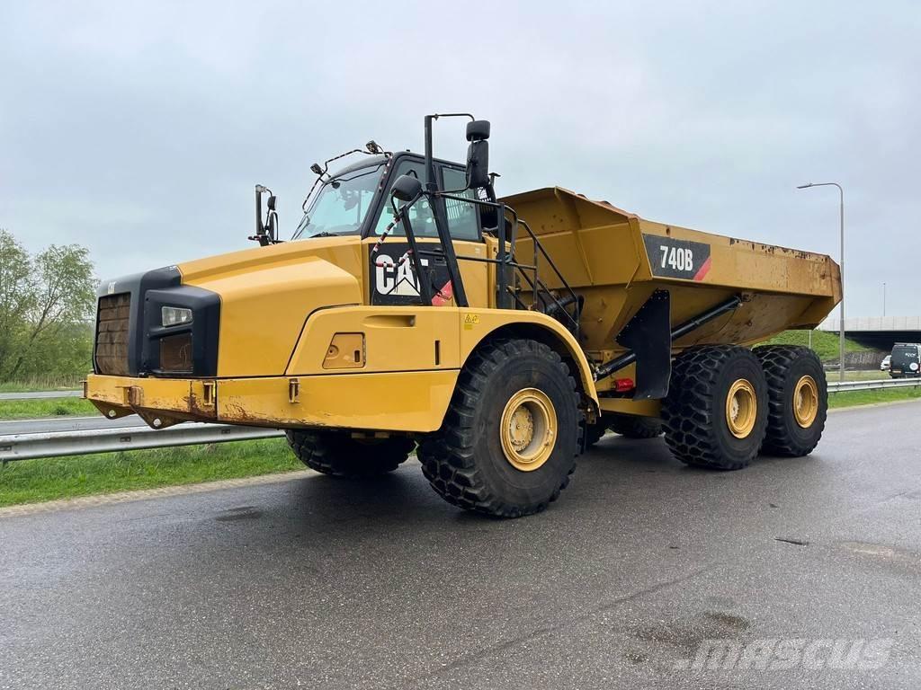 CAT 740B Дъмпери/моторни превозни средства