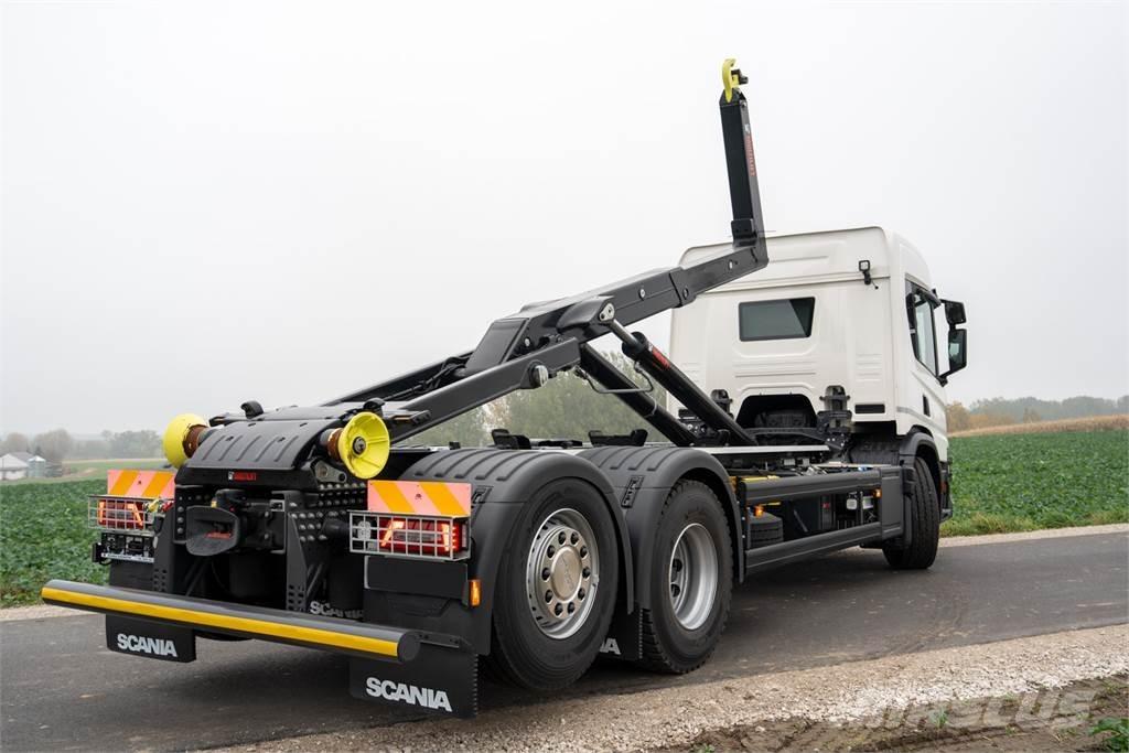 Scania P420 6X2 Камиони с кран с кука