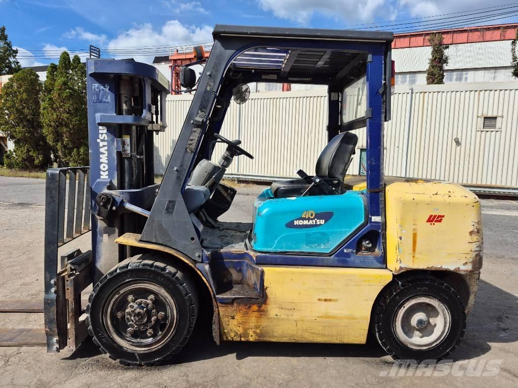 Komatsu FG 40 ZT Вилични кари-повдигачи - други