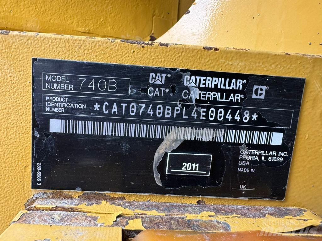 CAT 740B Дъмпери/моторни превозни средства