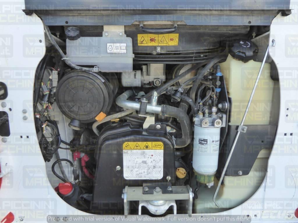 Bobcat T66 HF Верижен товарач