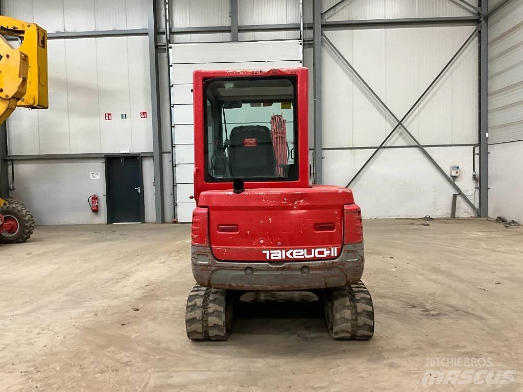 Takeuchi TB 235 Мини екскаватори < 7 т