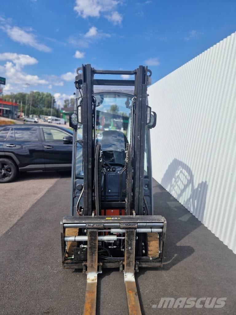 Toyota 8 FBE 16 T Електрически вилични кари-повдигачи