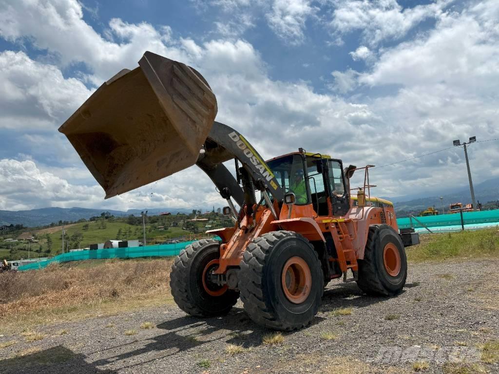 Doosan DL420A Колесни товарачи