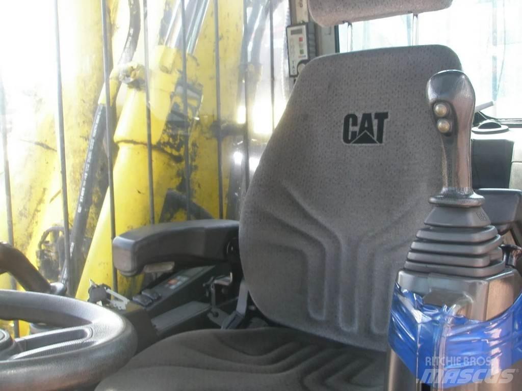 CAT M318F Колесни екскаватори