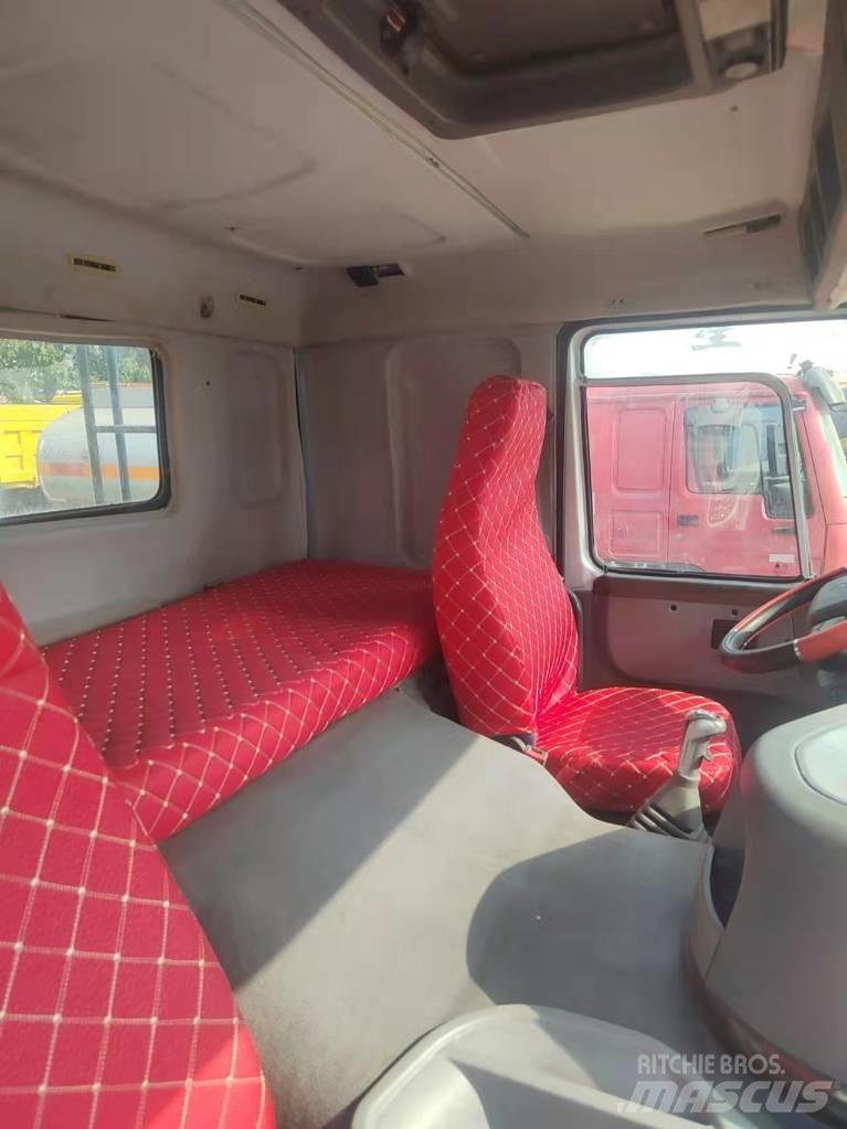 Howo 375 8X4 Автокранове