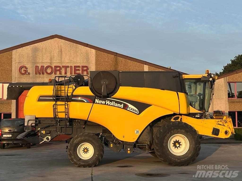 New Holland CX 880 Комбайни