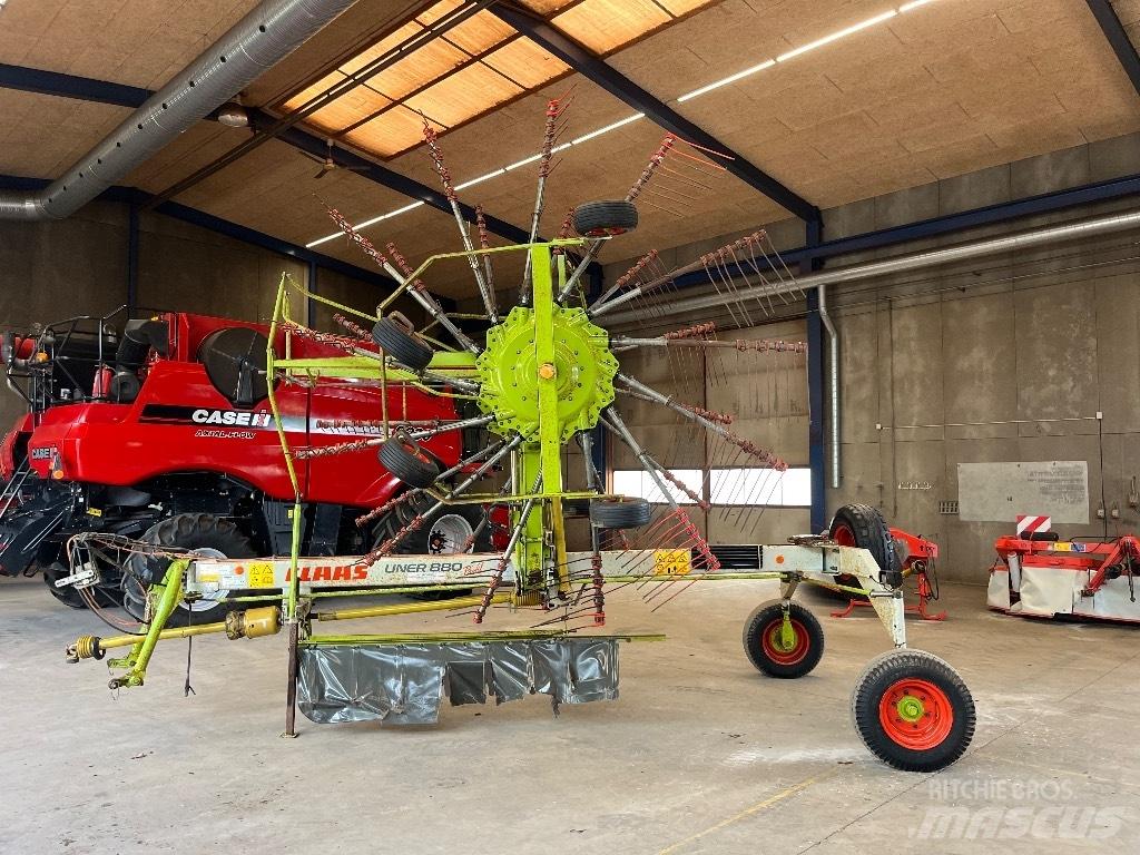 CLAAS Liner 880 L Гребла и сенообръщачки