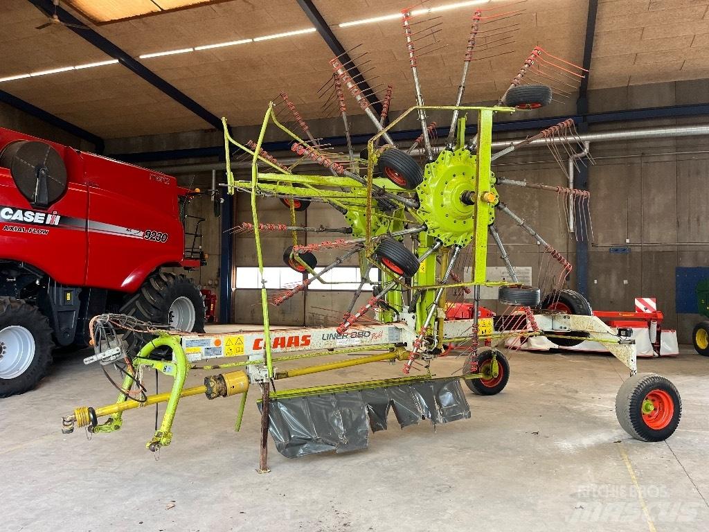 CLAAS Liner 880 L Гребла и сенообръщачки