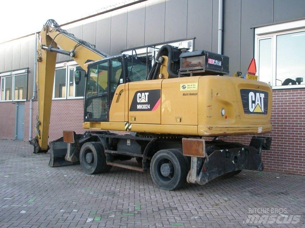 CAT MH3024 Оператори на отпадъци/индустрия
