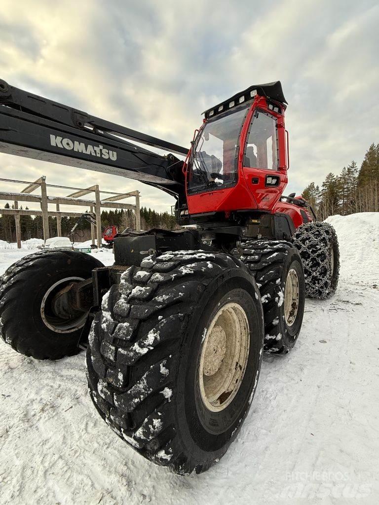 Komatsu 951 Харвестери