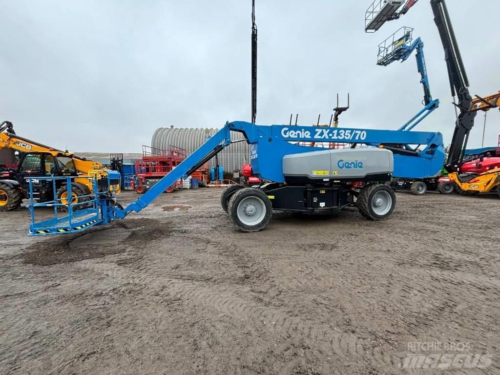 Genie ZX 135/70 Съчленени стрелови подемници