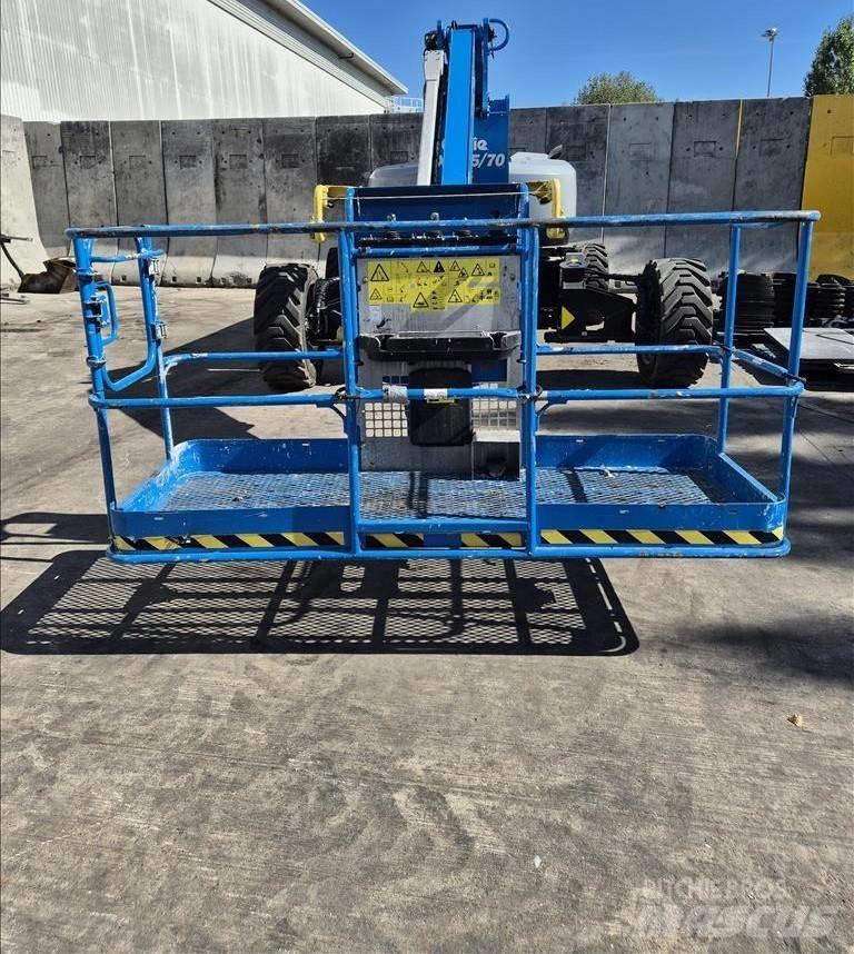 Genie ZX 135/70 Съчленени стрелови подемници