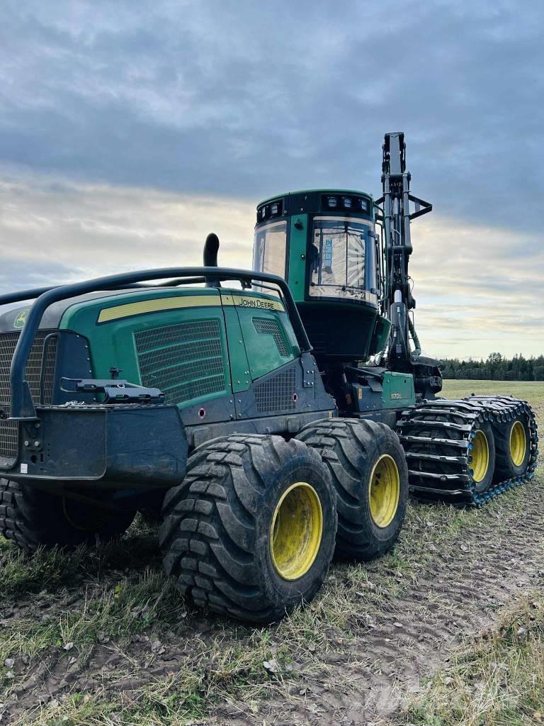 John Deere 1170G 8W Харвестери